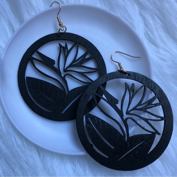 Black wooden floral statement drop earrings - Picture 1 of 3